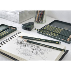 Faber-Castell 9000 a set of 12 5B-5H pencils