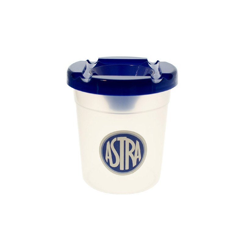 Astra mug with lock spill