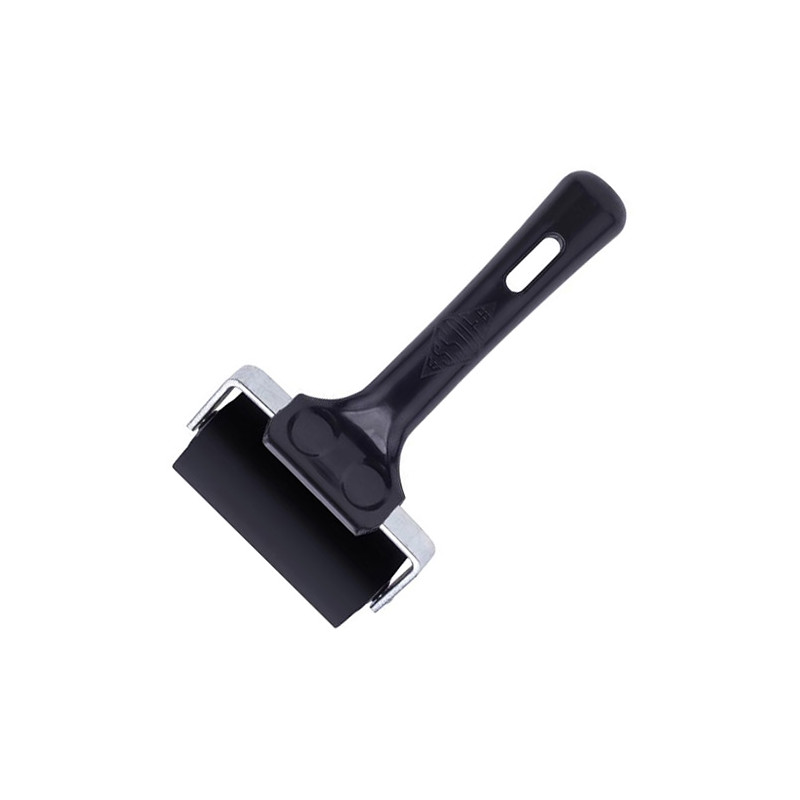 Essdee rubber roller with plastic black handle 7.5 cm