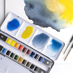 Winsor Newton set of 18 watercolors in halves in metal case